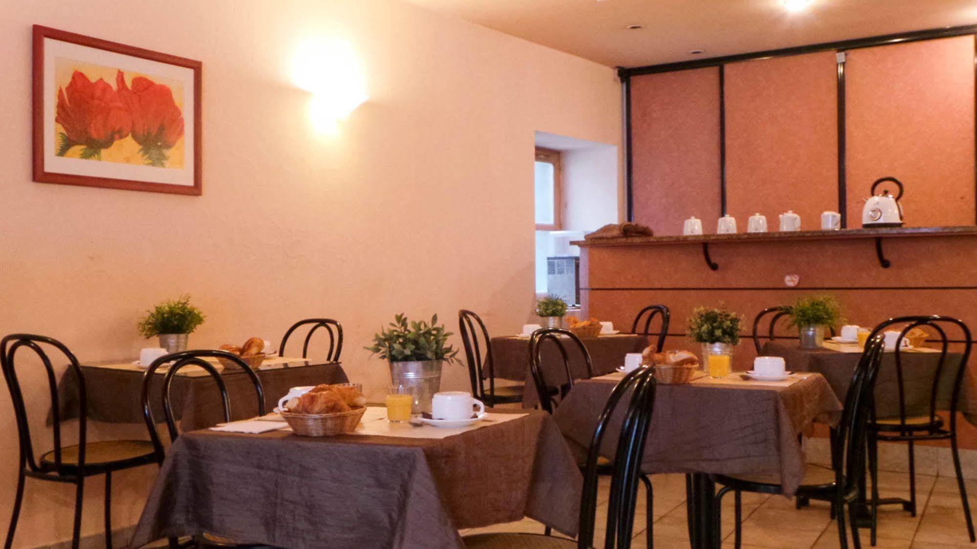 Logis Hotel Saint Jacques Valence  Luaran gambar
